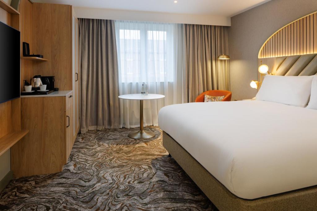 DoubleTree by Hilton Bristol North - Resim 35