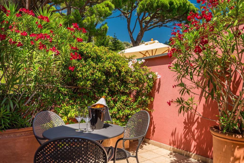 Ein Garten an der Unterkunft Park Hotel Argento