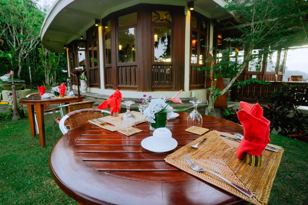 Zahrada ubytování Bagus Jati Health & Wellbeing Retreat