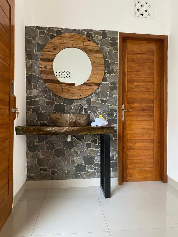 Fotografie z fotogalerie ubytování Kopi Bali House With Private Pool v destinaci Sukasada
