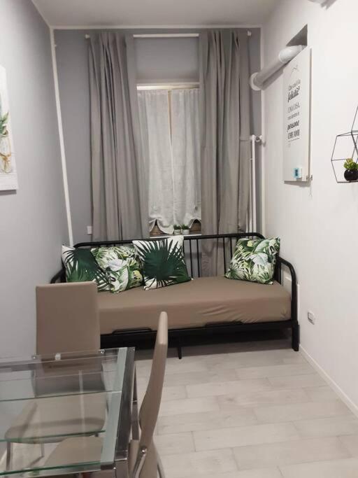 Posezení v ubytování Rho Fiera Onit's Apartment