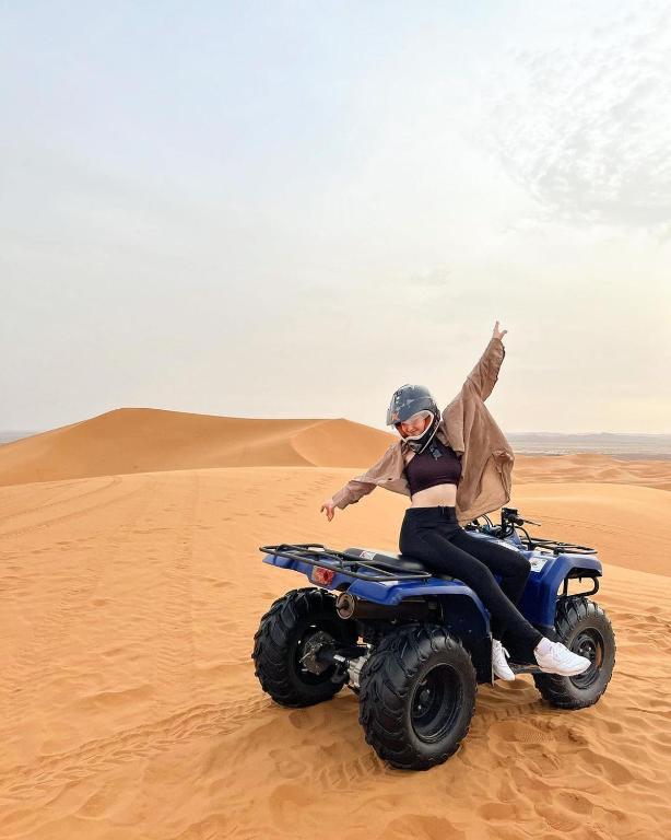 Hosté ubytování Erg Chebbi Starlight Camp