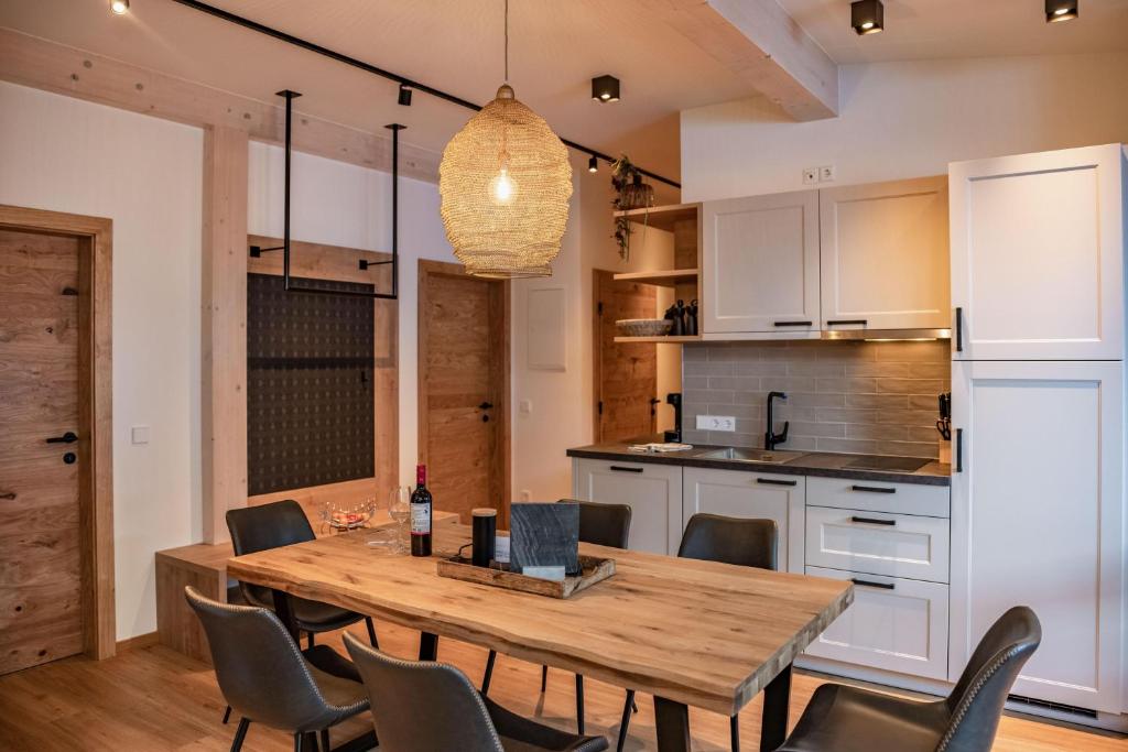 Kuchyň nebo kuchyňský kout v ubytování Landhaus Jenul