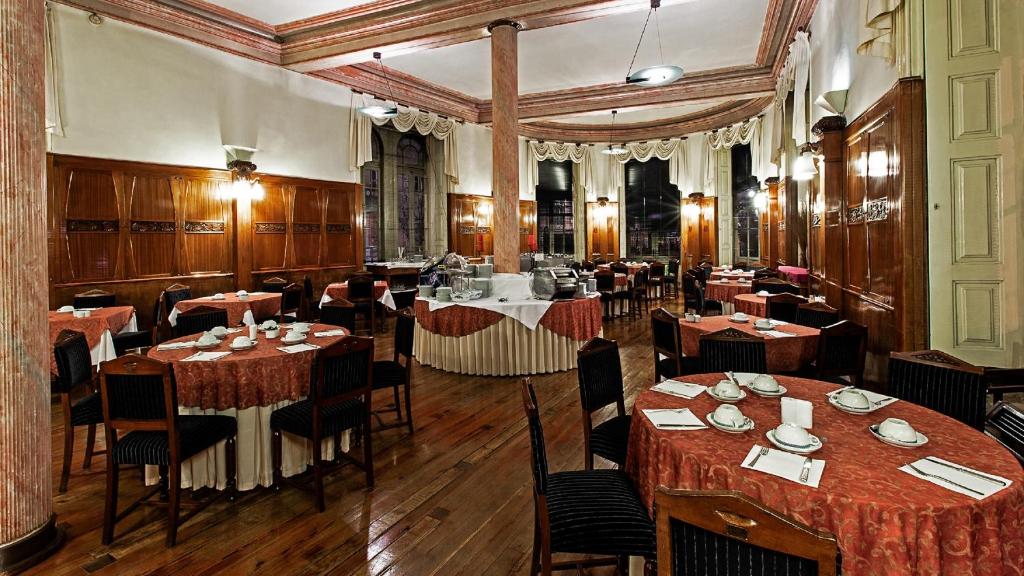 Restaurace v ubytování Hotel Astoria