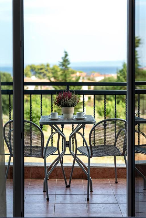 Balkón nebo terasa v ubytování Ampelia Hotel Kassandra