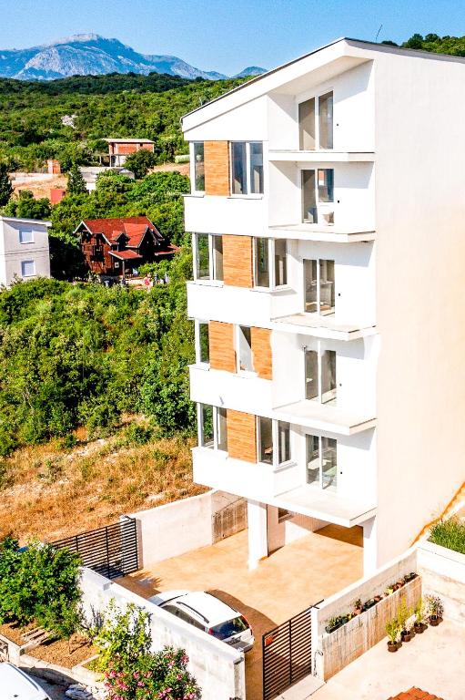 Nespecifikovaný výhled na hory nebo výhled na hory při pohledu z apartmánu