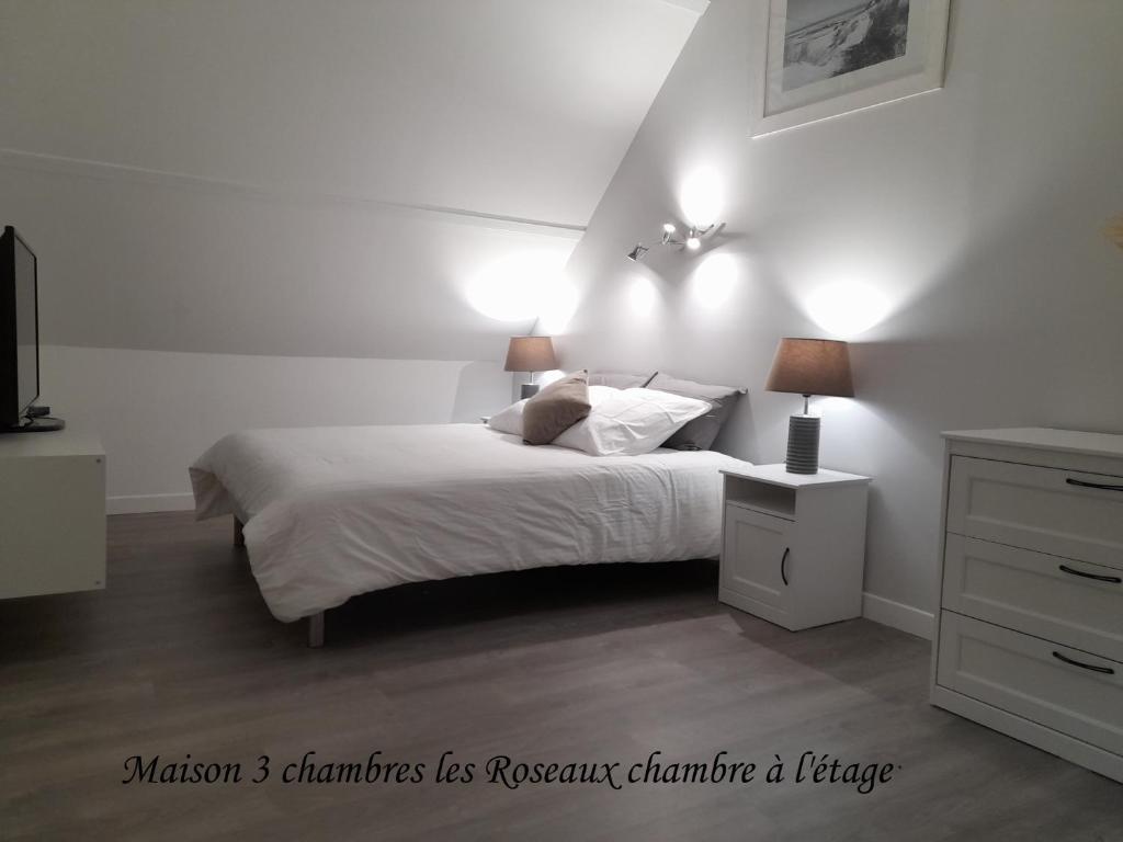 Postel nebo postele na pokoji v ubytování Domaine de l'Ermitage