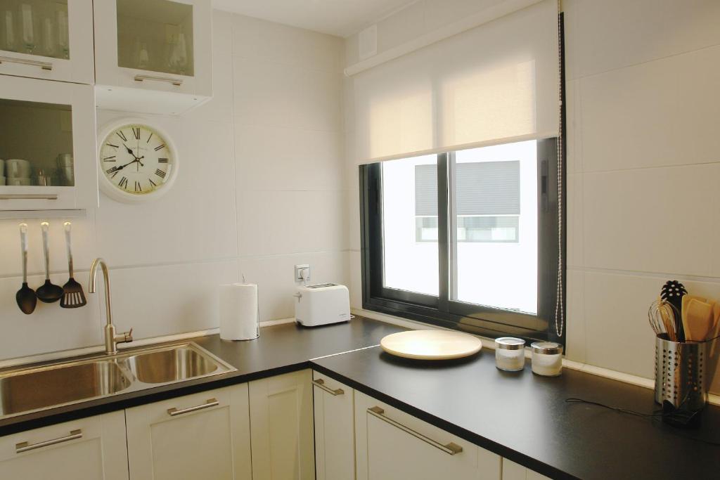 A kitchen or kitchenette at Tranquilo y Céntrico apartamento 1 dormitorio