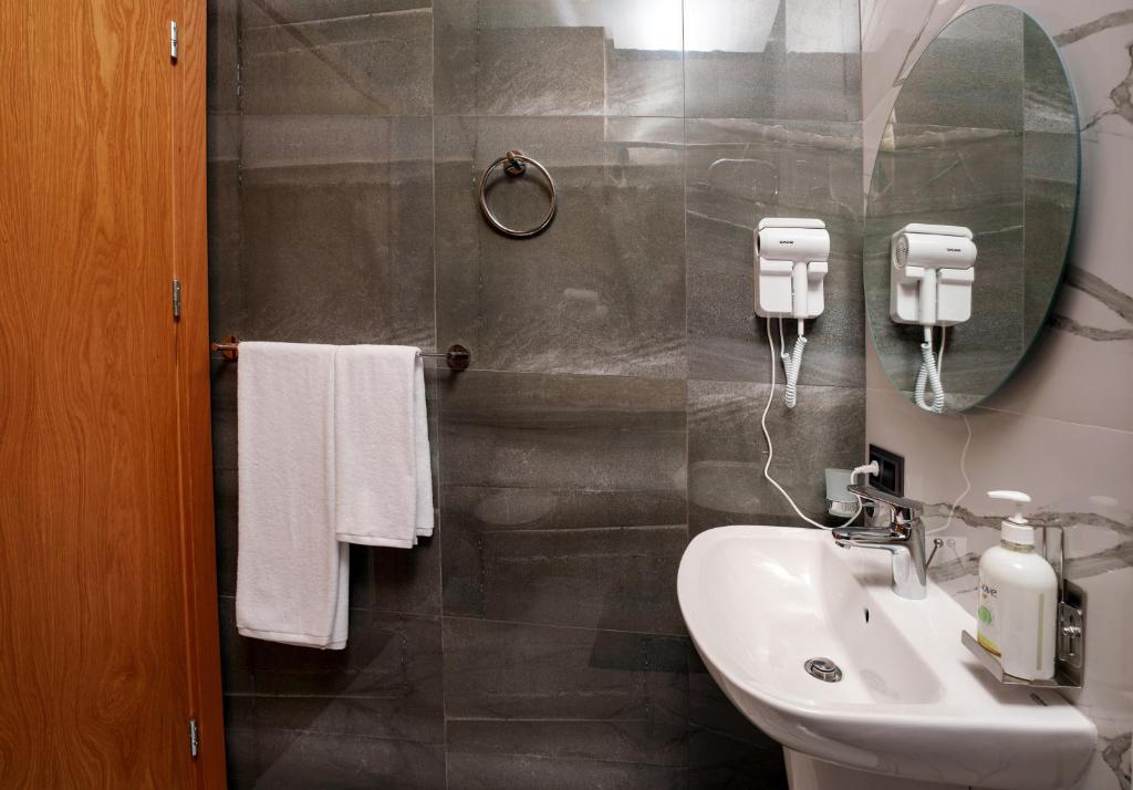 Koupelna v ubytování Revive Boutique Hotel