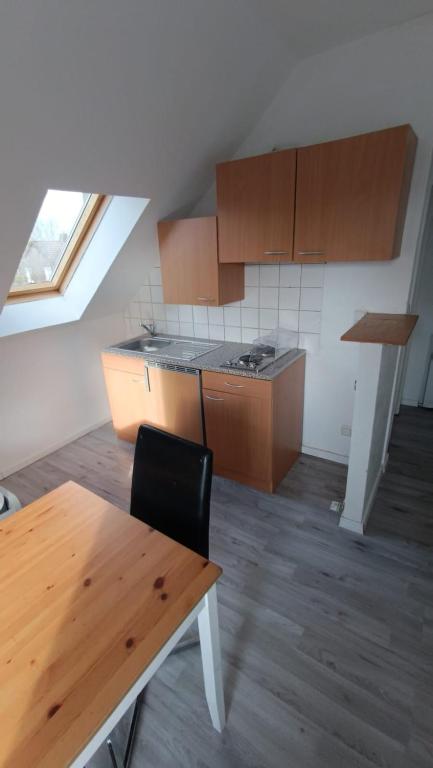A cozinha ou cozinha compacta de Mnteurzimmer Pavan H2- KEINE FERIENWOHNUNG