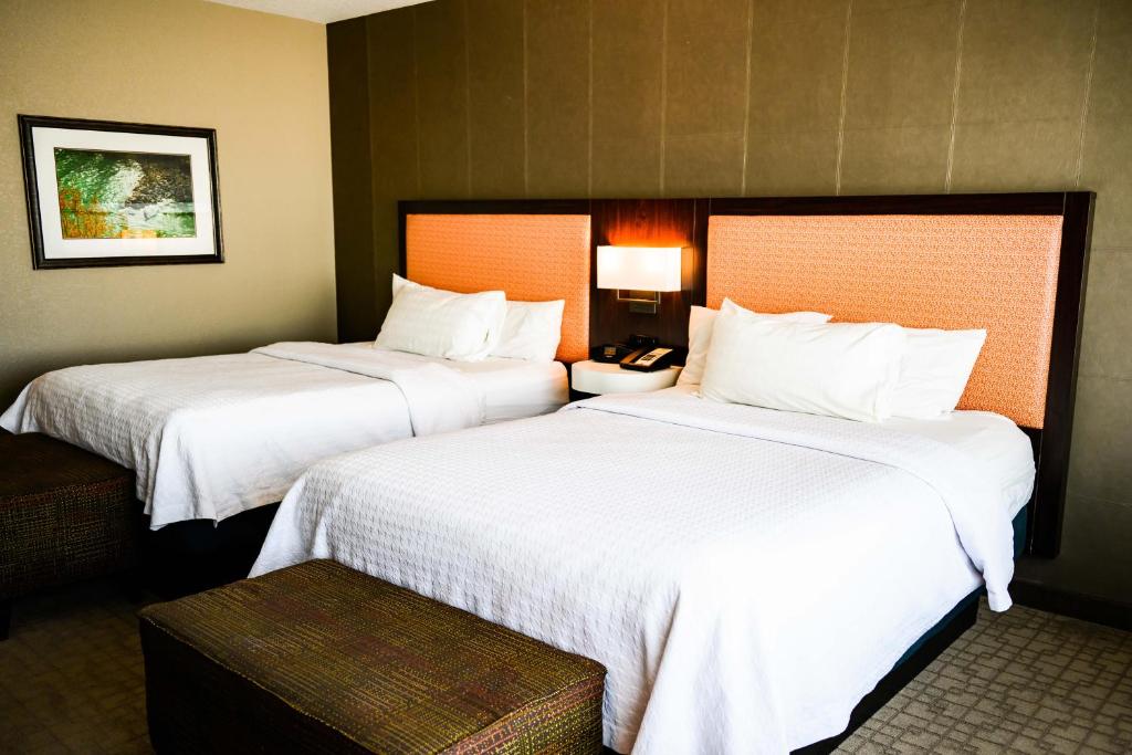 Hampton Inn by Hilton Calgary Airport North - Resim 24