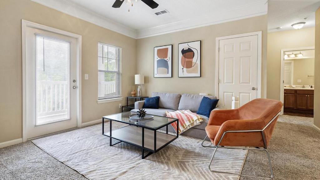 Landing Modern Apartment with Amazing Amenities (ID7762X28), Tillmans