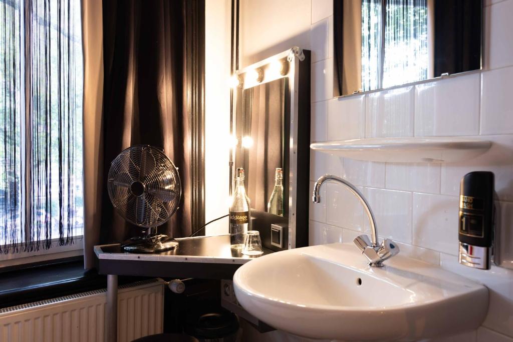 Backstage Hotel Amsterdam - Resim 29