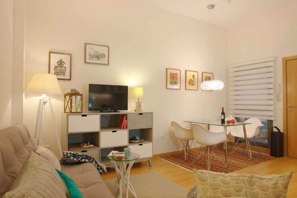 A television and/or entertainment centre at Moderno y Centrico Apartamento 1 dormitorio