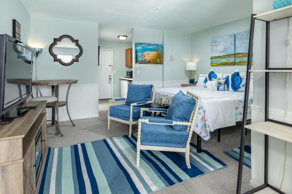 Old Harbor Inn photo