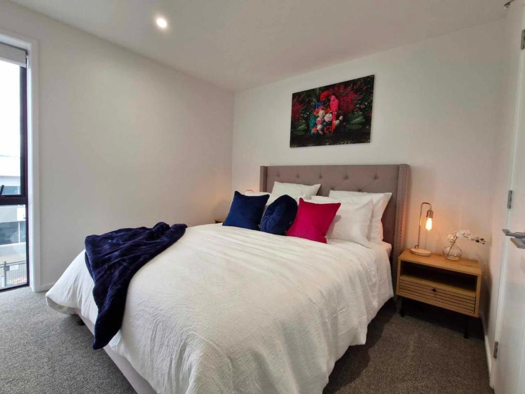 St Asaph City Apartment - Resim 6