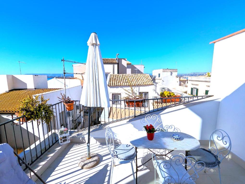 A balcony or terrace at La Casa Delle Fate
