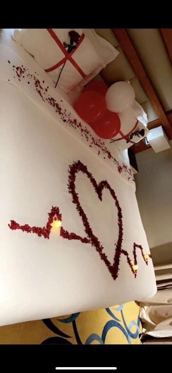 Postel nebo postele na pokoji v ubytování فندق السلطنة جازان -Alsltanah Jazan Hotel
