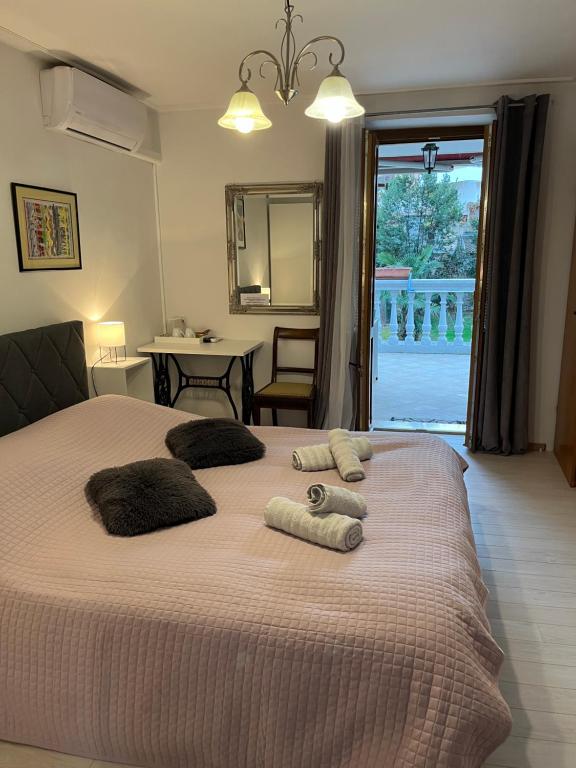 Uma cama ou camas num quarto em Rooms Barbieri Rovinj