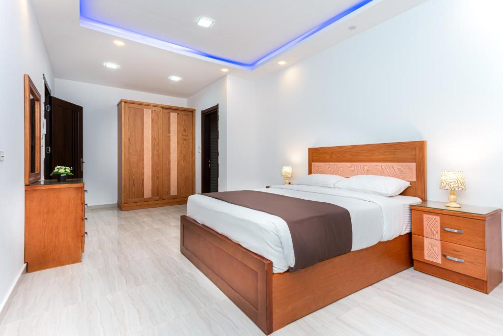 Lazur Hotel Apartments - 三居室公寓