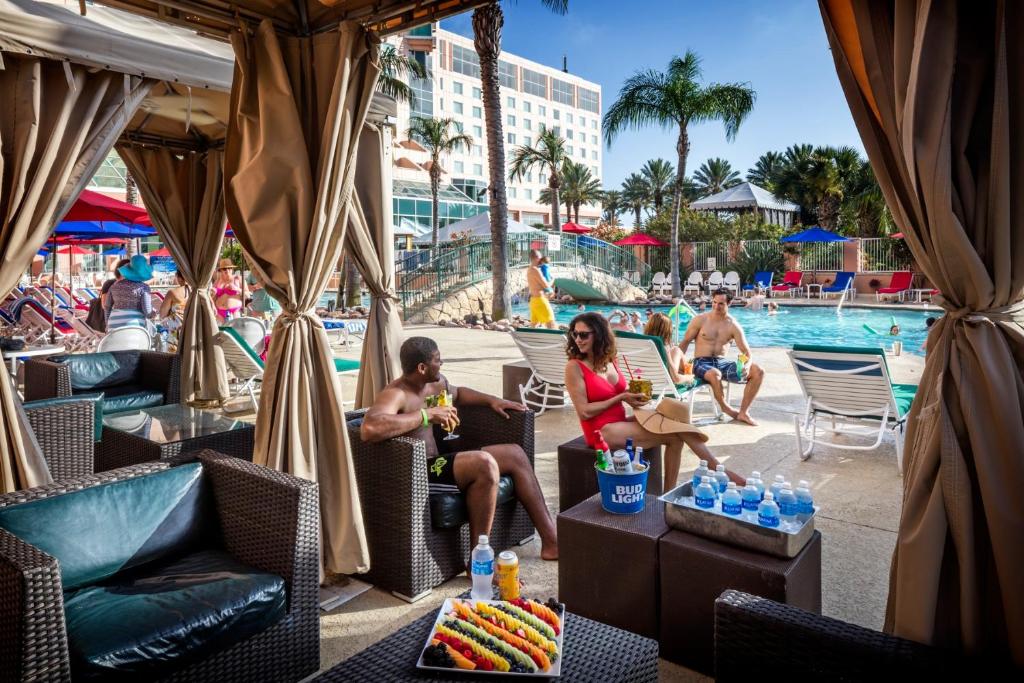 Moody Gardens Hotel Spa and Convention Center photo
