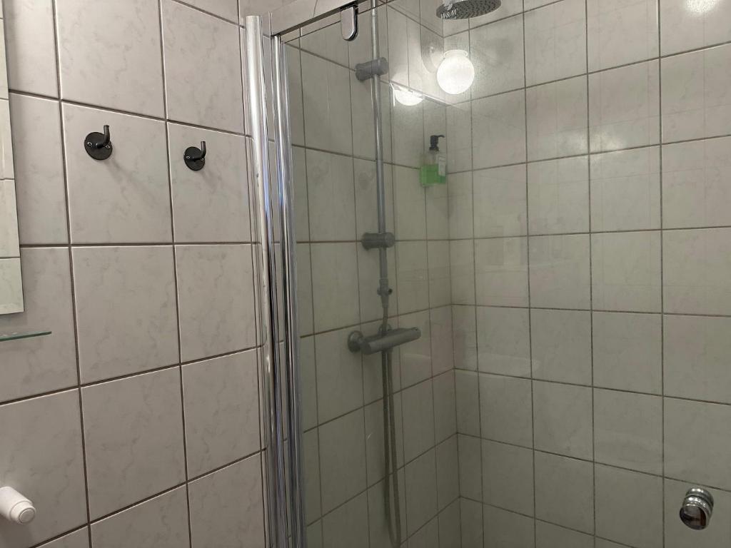 Koupelna v ubytování Kanslarinn Hostel