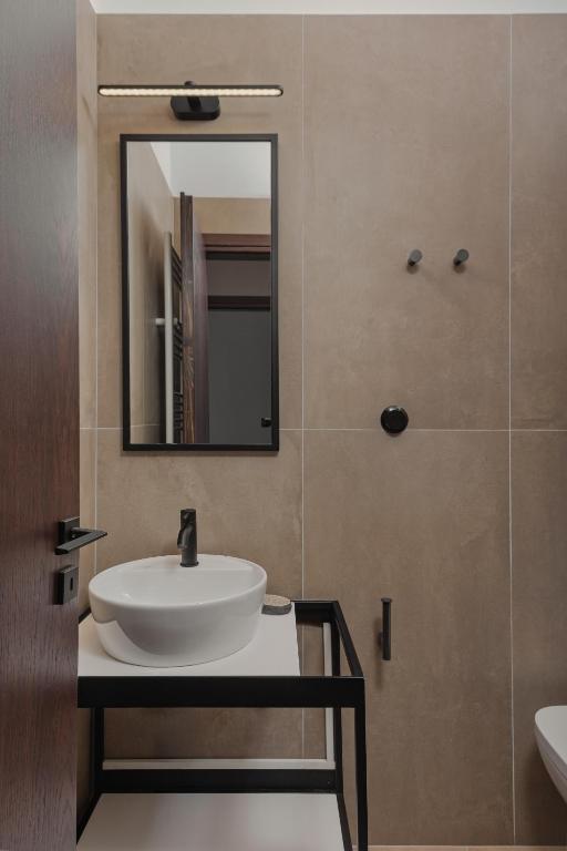 12 PYLES Living History - Resim 16