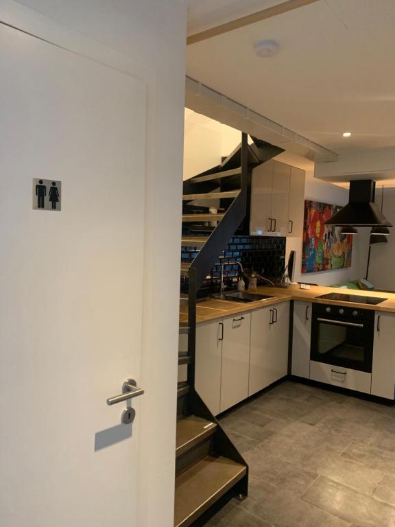 Froissart Studio - Housity