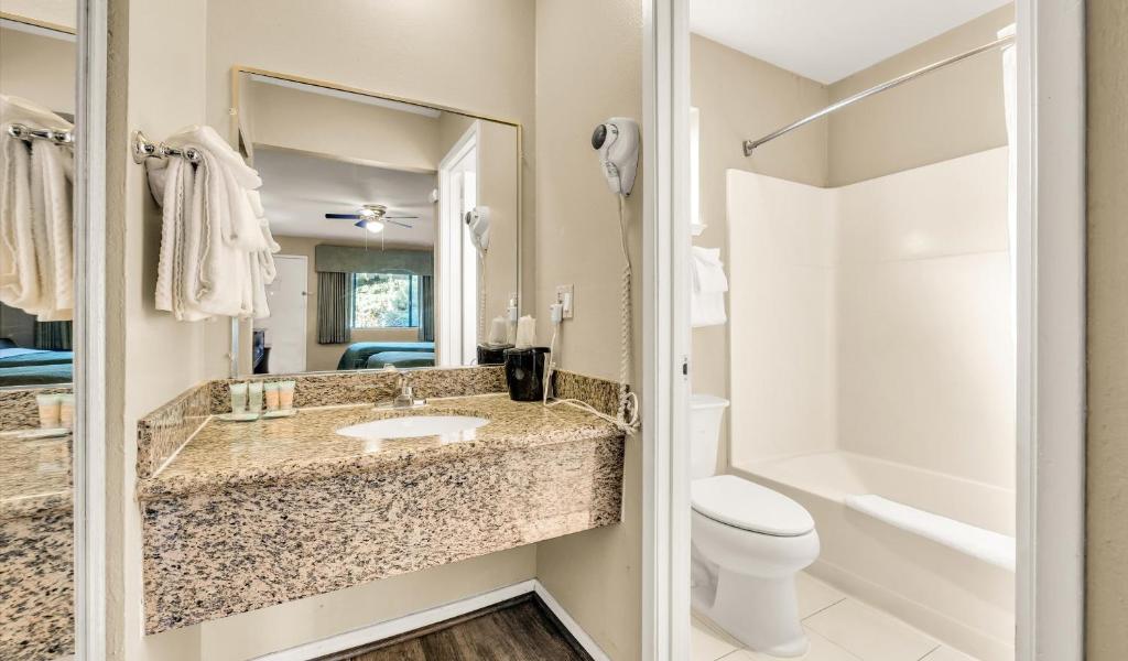 Scottish Fairway Inn