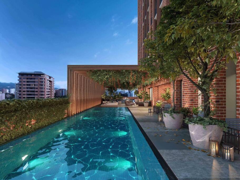 Apartamento Panorámico zona 10 tesisinde veya buraya yakın yüzme havuzu