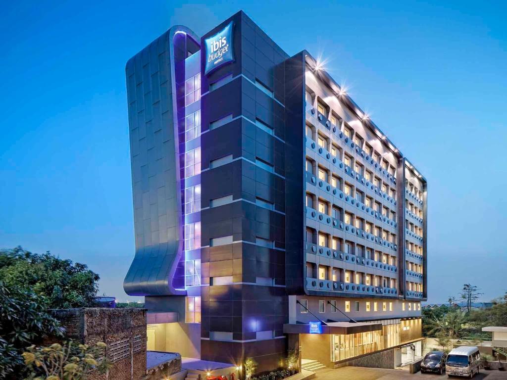 a rendering of the hotel planned for a city at Ibis Budget Jakarta Airport in Tangerang