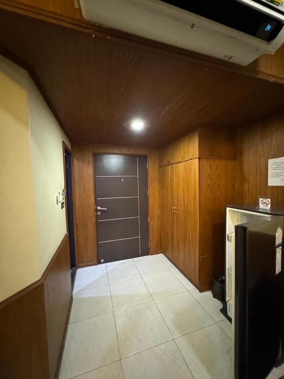 
Family Room with Mountain View
