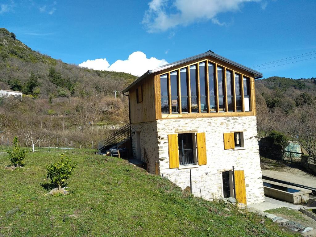 Nespecifikovaný výhled na hory nebo výhled na hory při pohledu z apartmánu