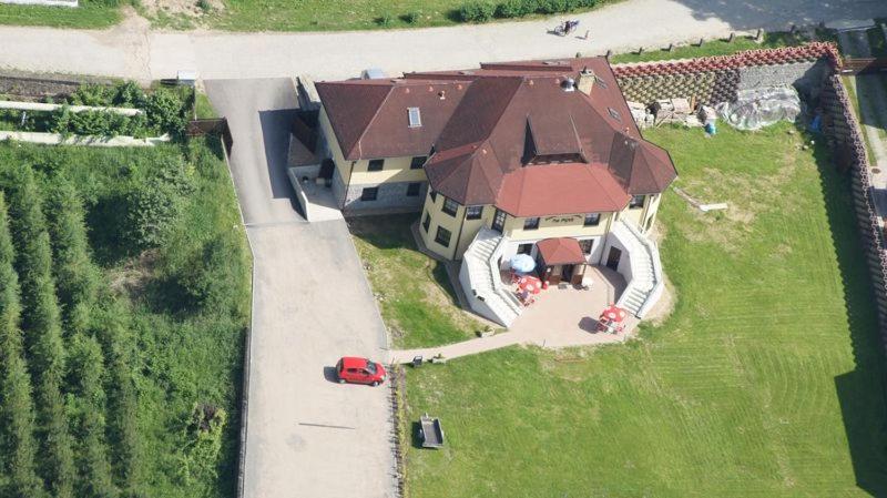 Letecký snímek ubytování Penzion - Restaurace Na Mýtě