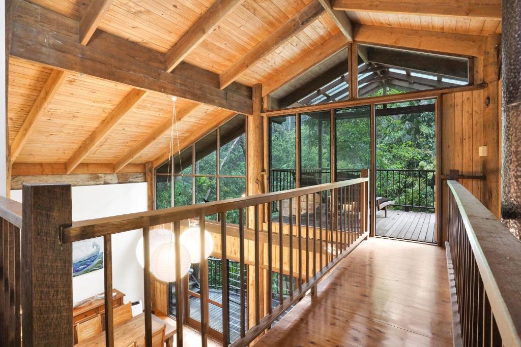 Balkón nebo terasa v ubytování Kuranda Rainforest Chalet