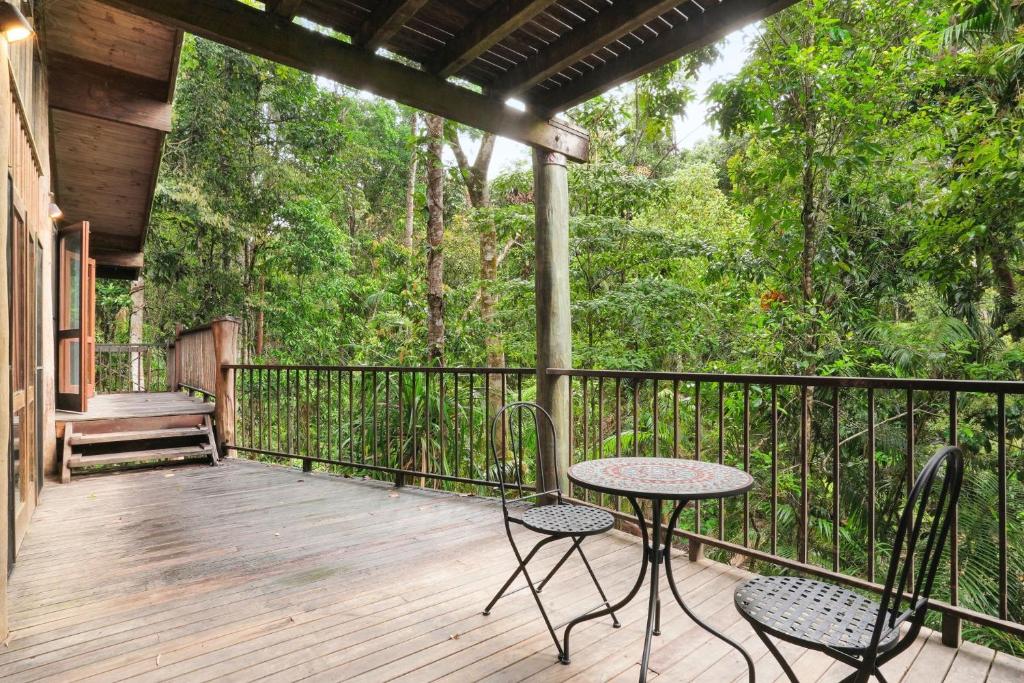 Balkón nebo terasa v ubytování Kuranda Rainforest Chalet