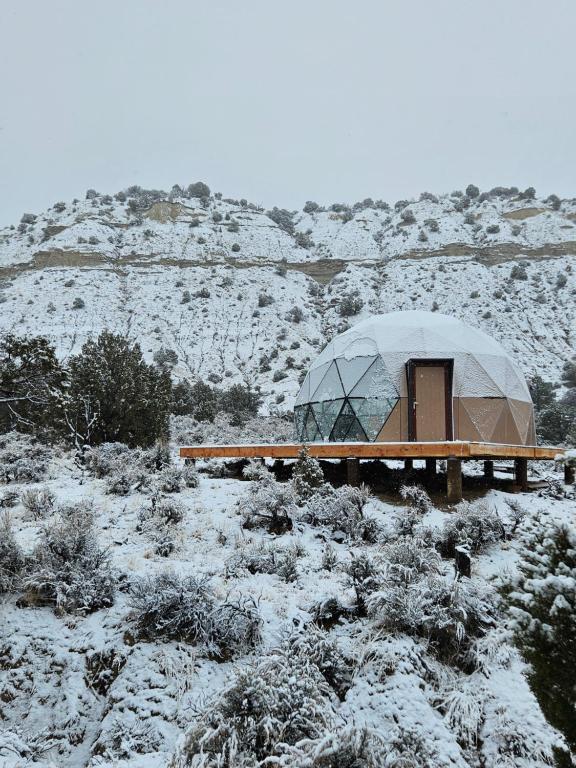 Clear Sky Resorts - Bryce Canyon - Unique Stargazing Domes v zimě