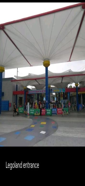Foto Nusajayas asuva majutusasutuse Legoland-Happy Wonder Suite,Elysia-8pax,100MBS galeriist
