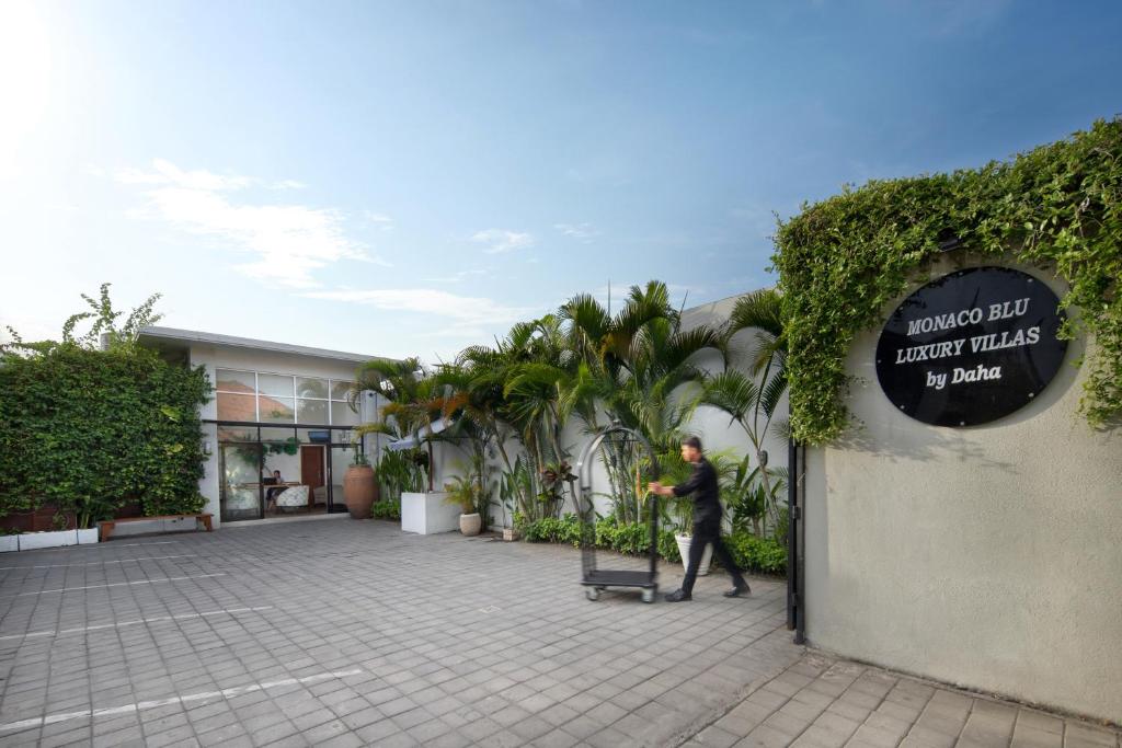 The Luxury Collection, Monaco Blu - 13