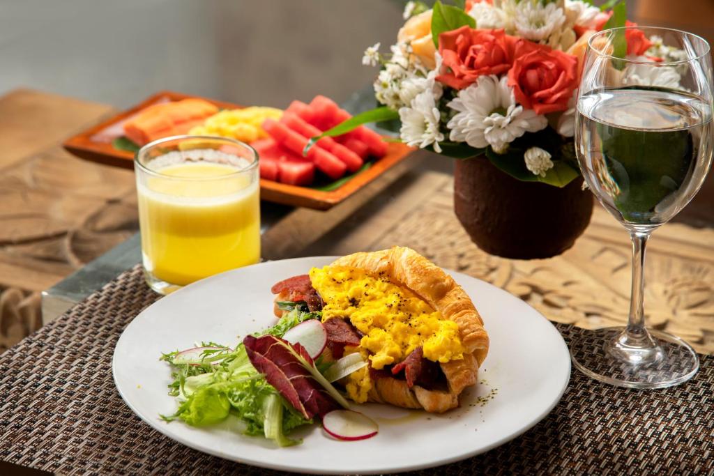 The Luxury Collection, Monaco Blu - 4