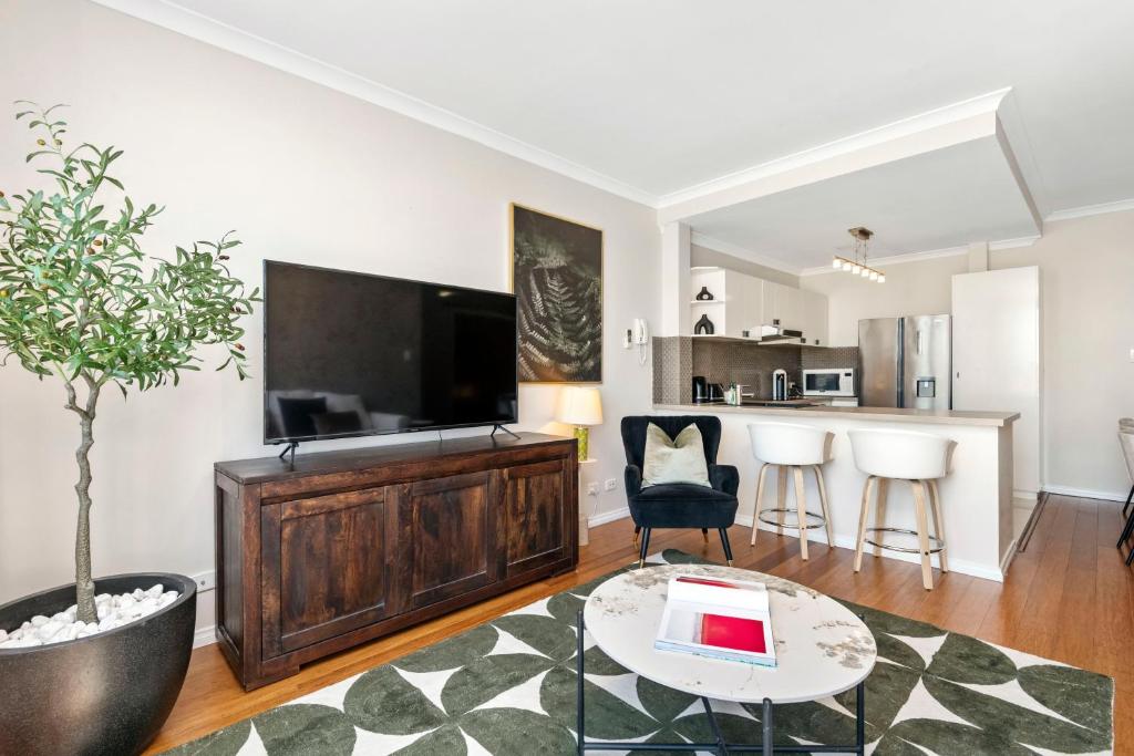 Photo inspiration: 3Br East Perth Penthouse Views Style Perth Updated Prices 2025 Photo Inspiration