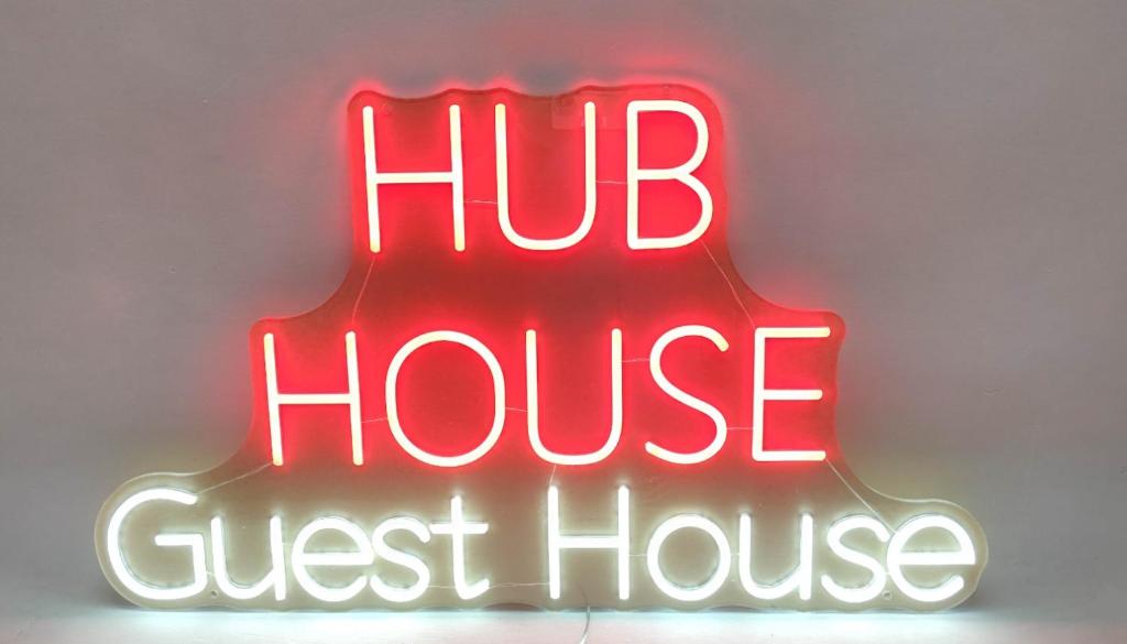 Hub House livingtel_1