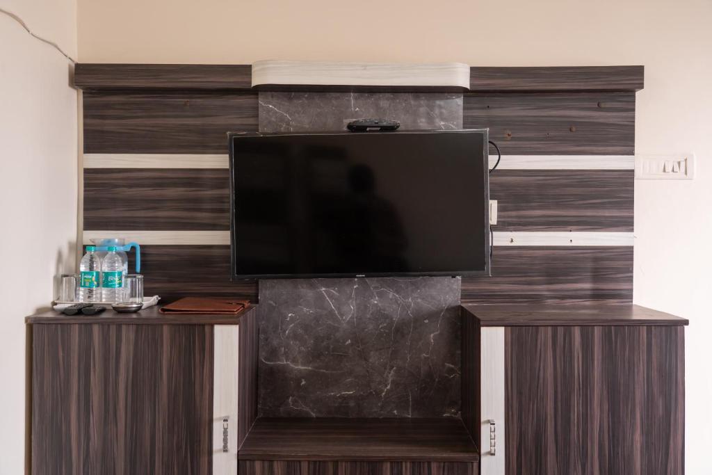 TV a/nebo společenská místnost v ubytování Hotel Nilkantha