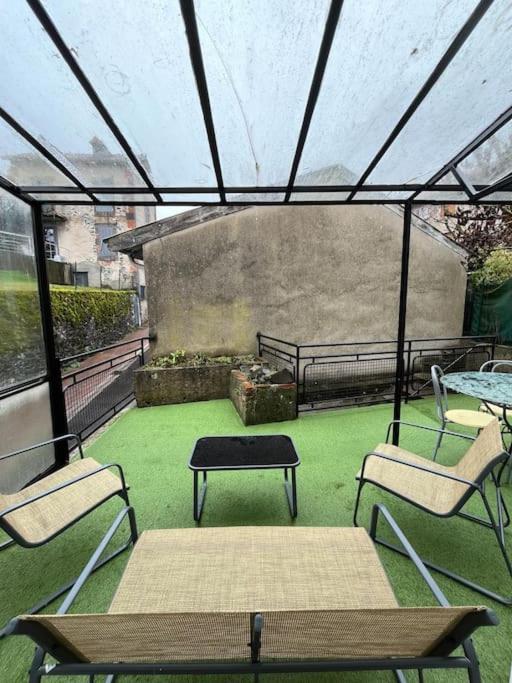 Patio nebo venkovní prostory v ubytování Appartement Terrasse Garage chez Léo et Eliott