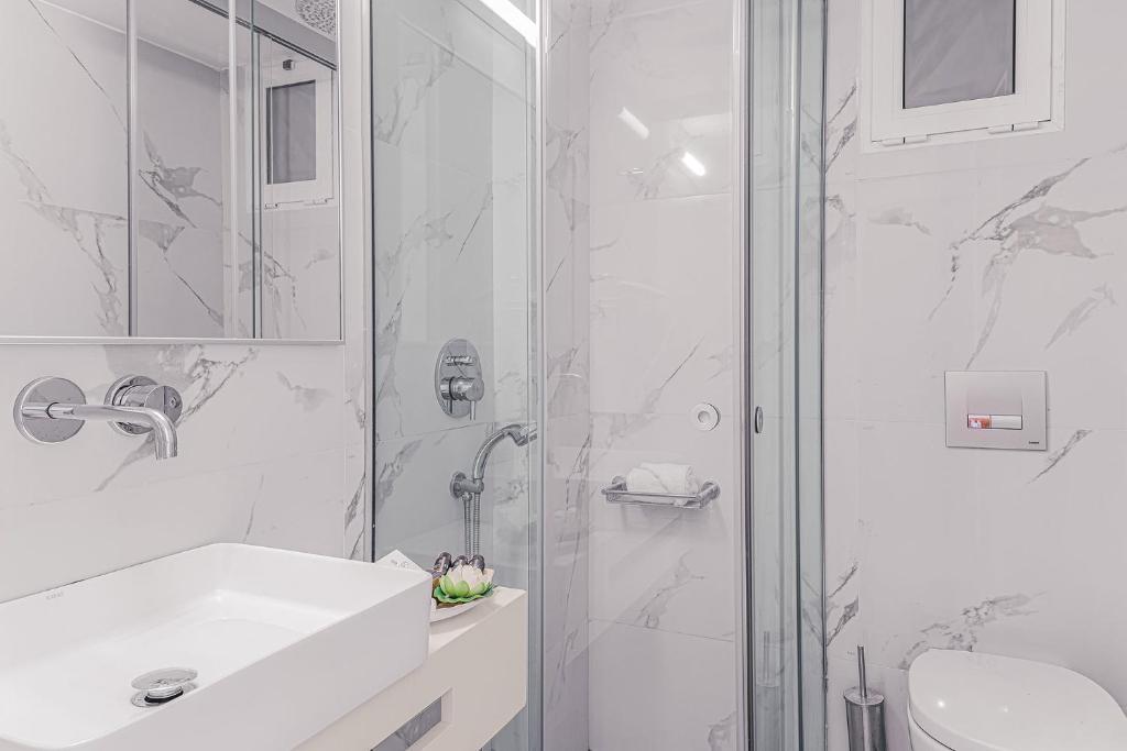 Glaros Beach Hotel - 19