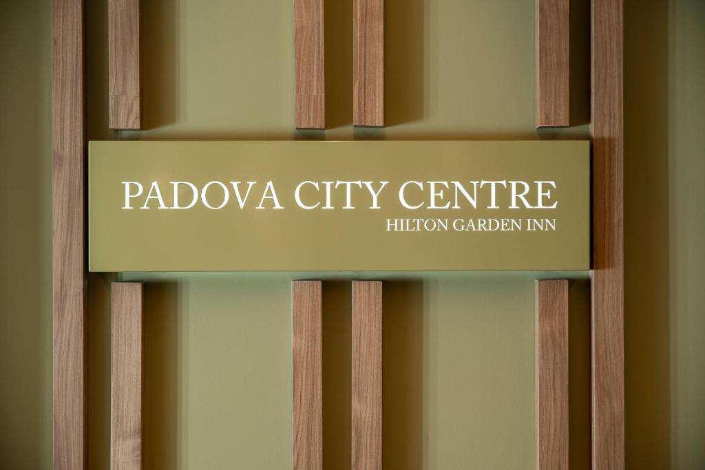 Hilton Garden Inn Padova City Centre - отзывы и видео