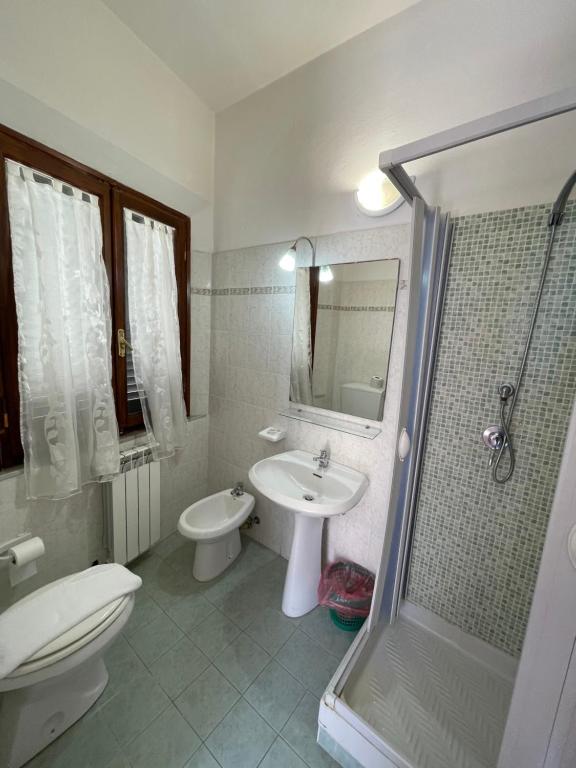 Koupelna v ubytování Hotel Eden