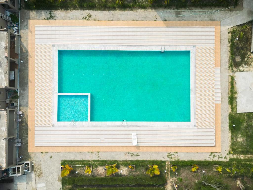 Bazén v ubytování Hotel Nilkantha nebo v jeho okolí