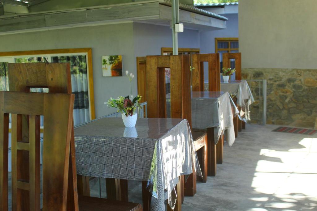 Restaurace v ubytování Triniton Holiday Villas