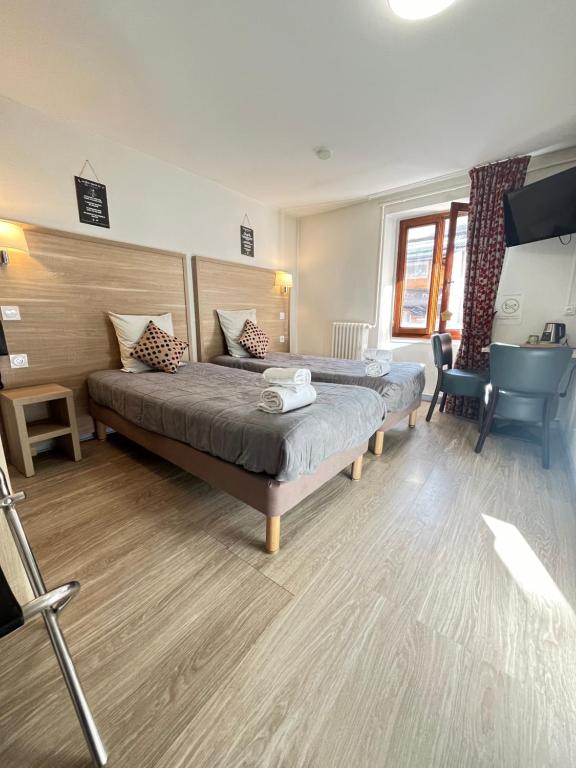 Hôtel Du Cheval Blanc Barcelonnette - スモールツインルーム